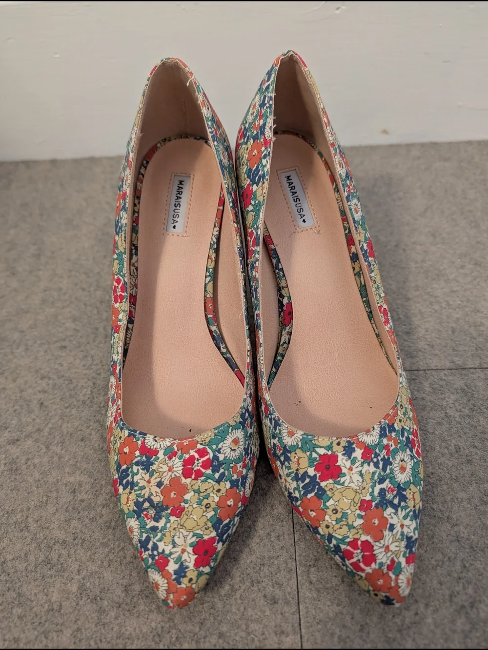 Floral Pointed-Toe Pumps in Red, Blue & Cream by MaraisUSA